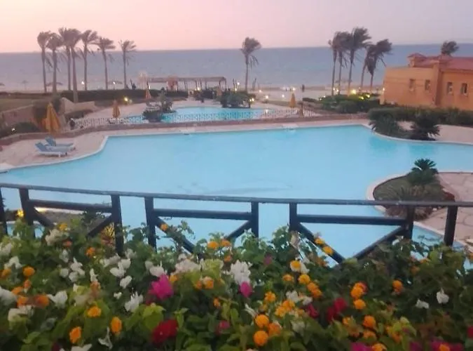 العين السخنة لاڤيستا توباز * Ain Sukhna